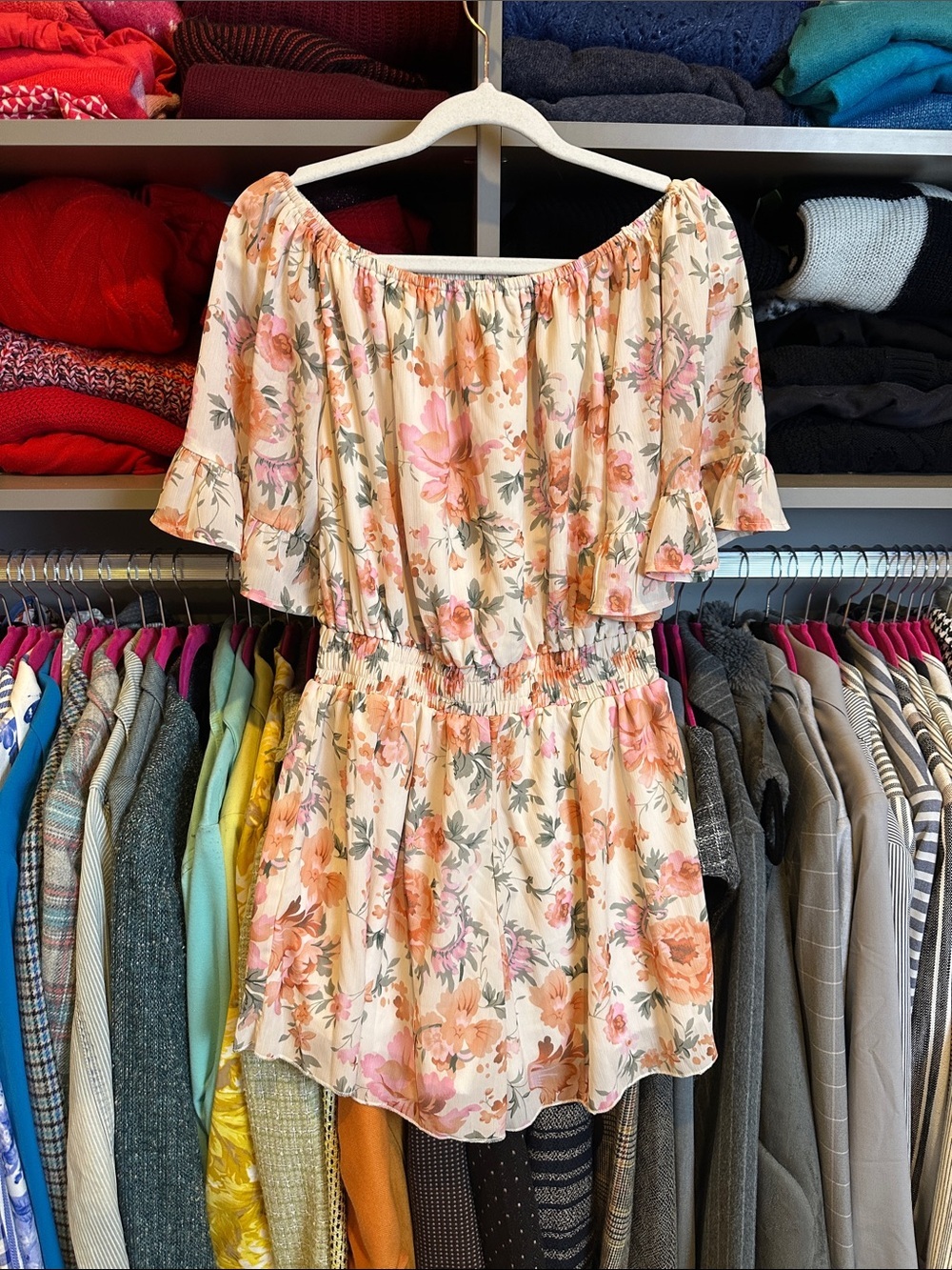 Unbranded pink/orange floral short sleeve elastic waistband lined romper size S